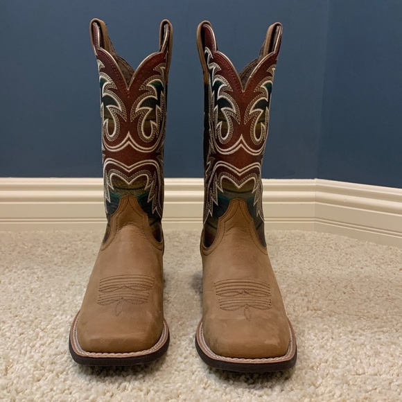 NWOT Ariat Lonestar Western Cowgirl Boots Size 8